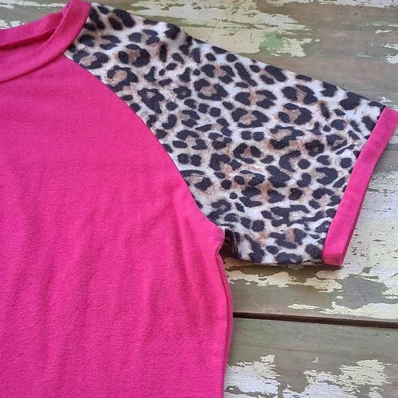 Women Hot Pink Top with Leopard Print Sleeves - Picture 3 of 10